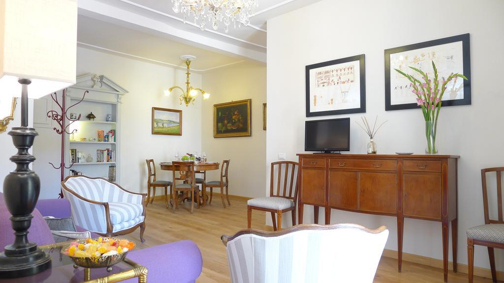 Arlecchino Apartment Florence Bilik gambar